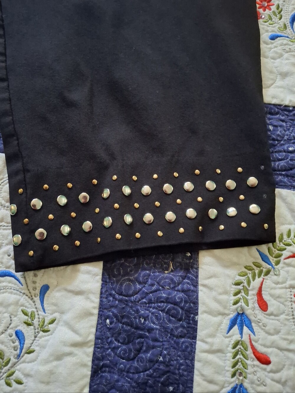 ZAC & RACHEL WOMENS SZ 16 BLACK PULL ON CAPRIS W METAL STUDDS ON HEM LINE PRE- - Picture 9 of 10